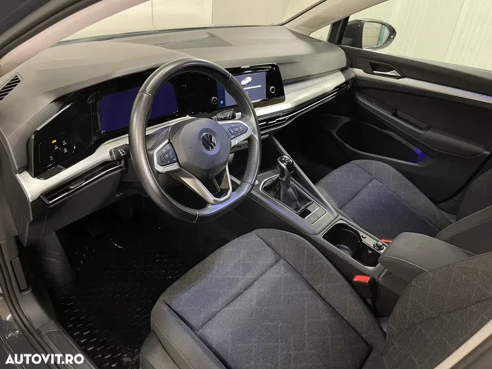 Volkswagen Golf VIII 1.0 TSI Life — imagine 5
