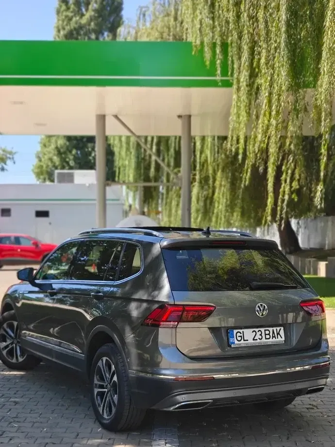 Volkswagen Tiguan II 2.0 TDI 4Mot DSG Highline — imagine 4