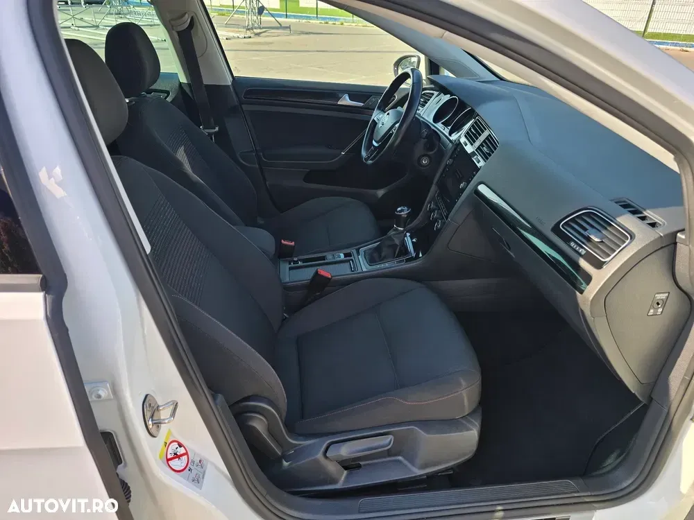 Volkswagen Golf — imagine 6