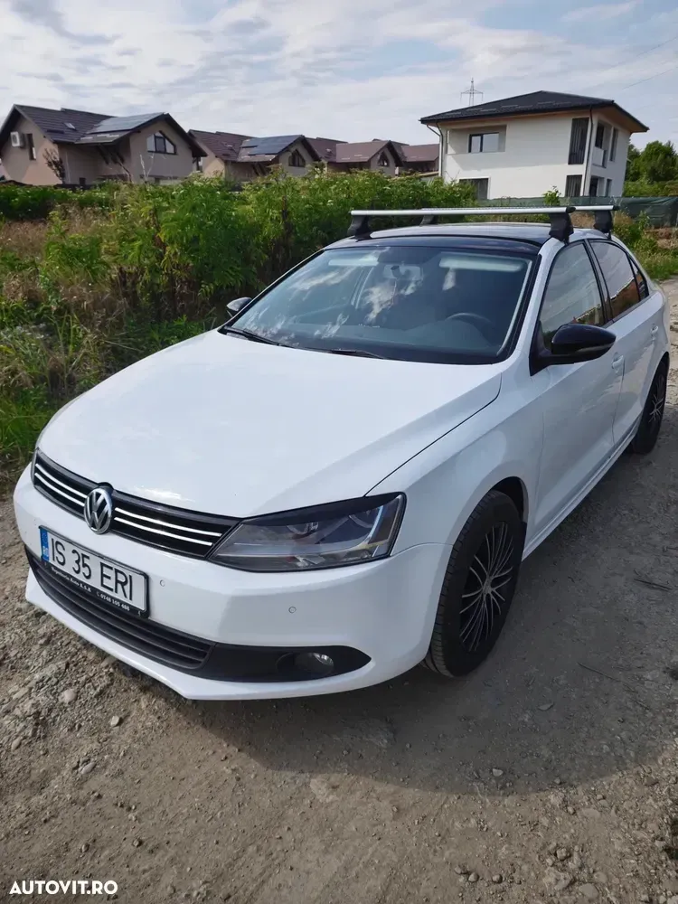 Volkswagen Jetta A6 1.6 TDI CR DPF Comfortline — imagine 3