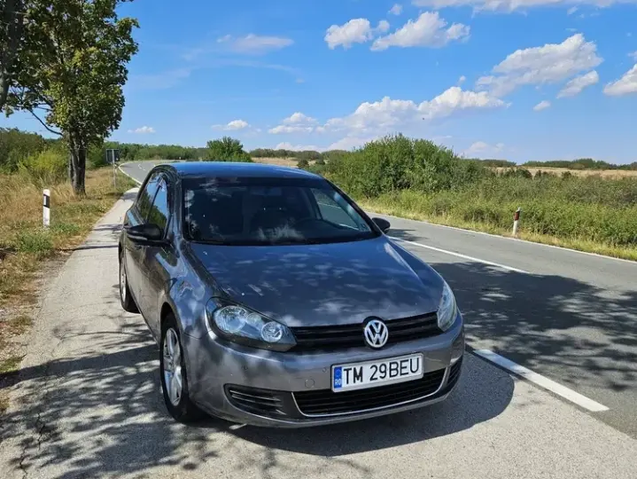 Volkswagen Golf VI