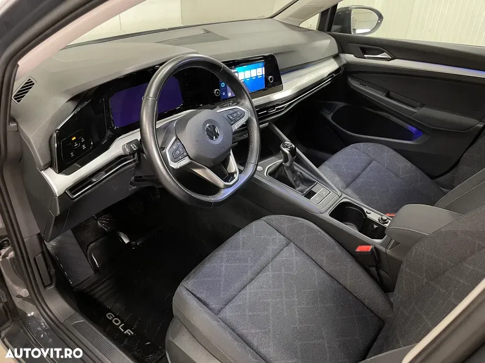 Volkswagen Golf VIII 1.5 TSI ACT Life — imagine 5