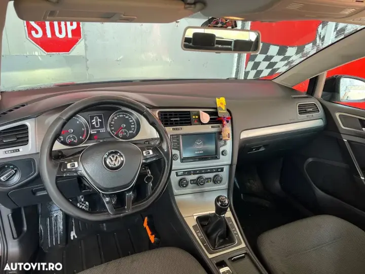Volkswagen Golf VII 1.6 TDI BMT Comfortline