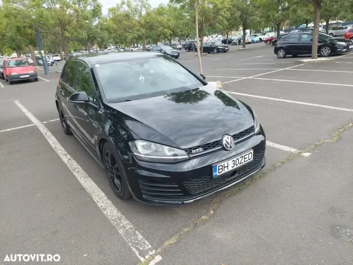 Volkswagen Golf VII GTD 2.0 TDI SCR DSG