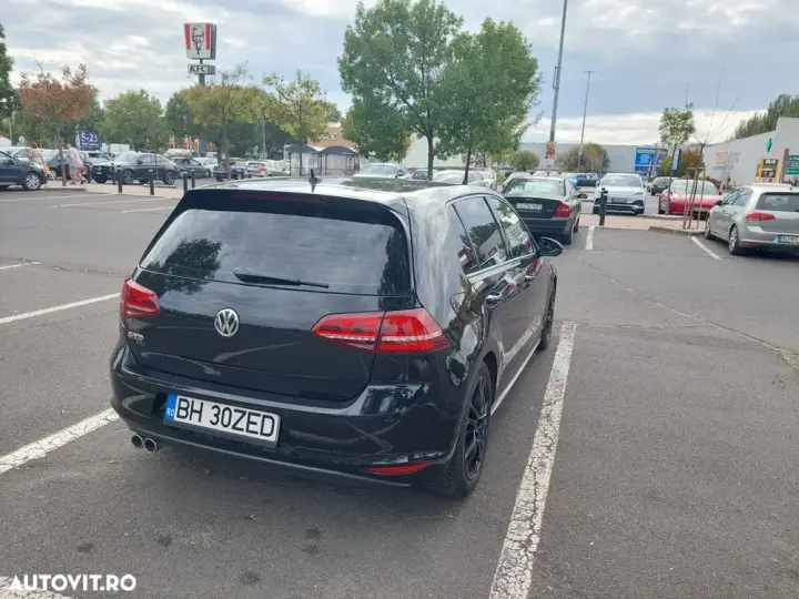 Volkswagen Golf VII GTD 2.0 TDI SCR DSG