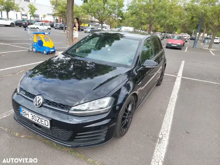 Volkswagen Golf VII GTD 2.0 TDI SCR DSG