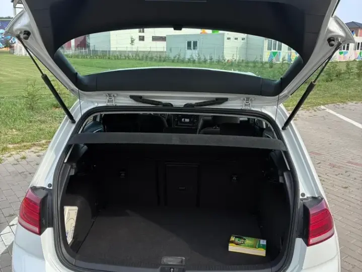 Volkswagen Golf VII 1.6 TDI Comfortline