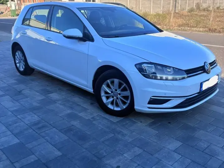Volkswagen Golf VII 1.6 TDI Comfortline