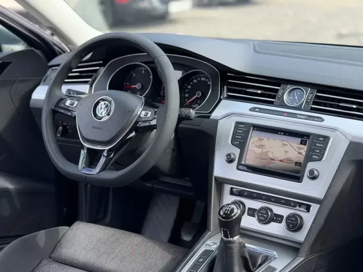 Volkswagen Passat 2.0 TDI SCR BlueMotion Comfortline