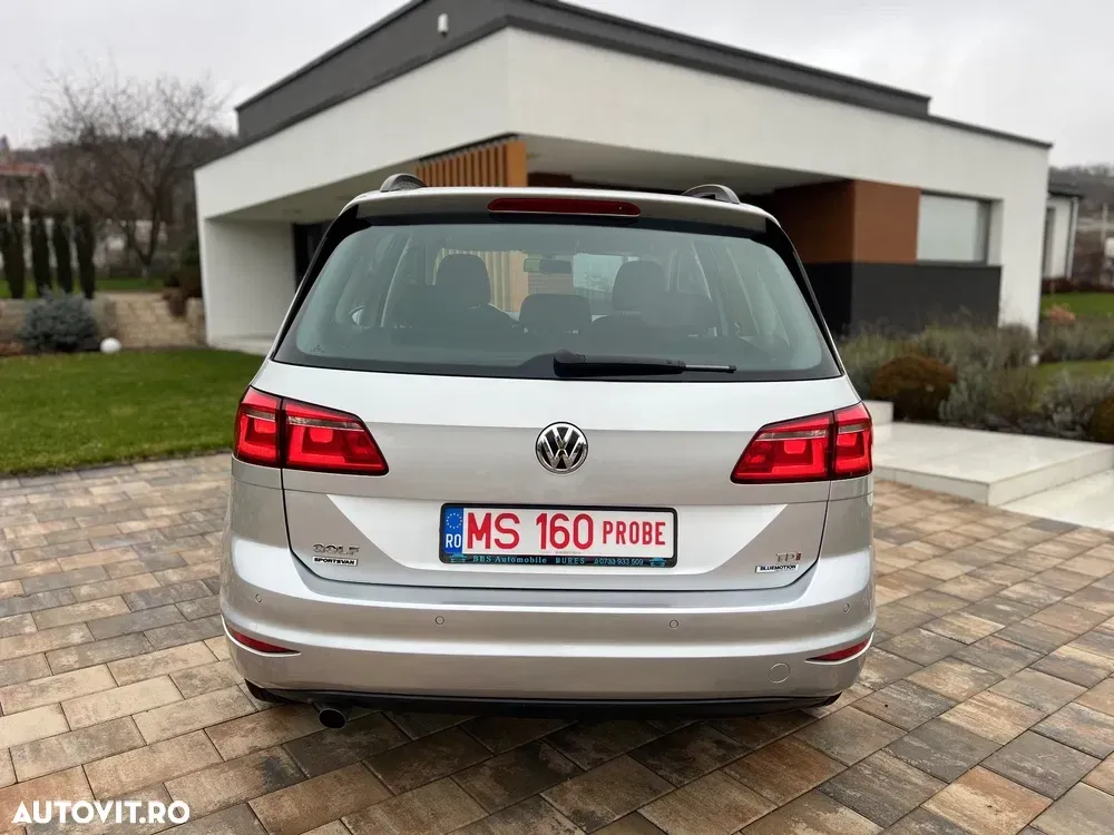 Volkswagen Golf VII 1.6 TDI BlueMotion Technology Comfortline — imagine 3