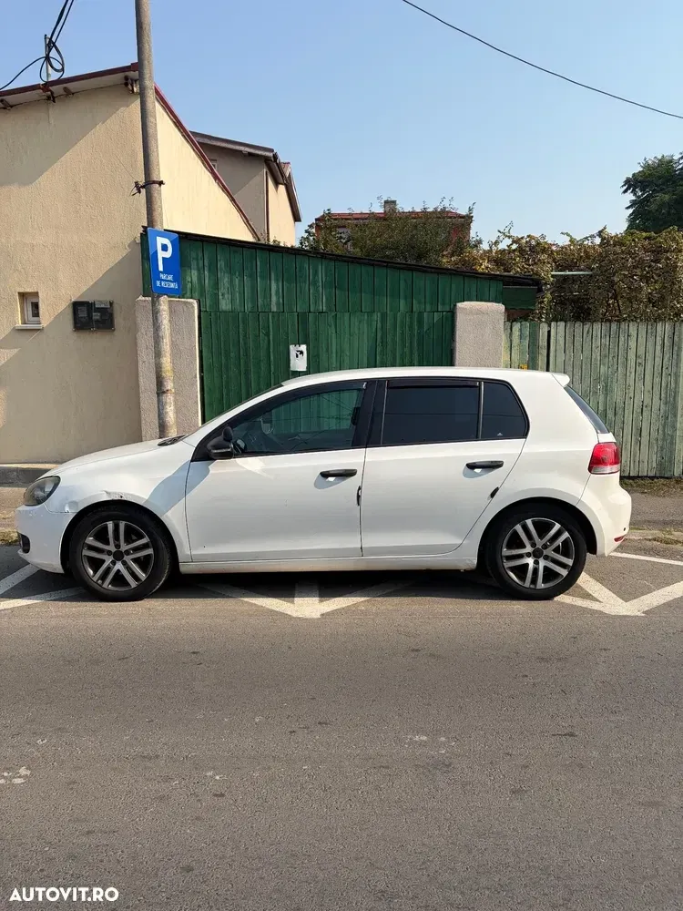 Volkswagen Golf VI 1.6 TDI DPF Comfortline — imagine 2