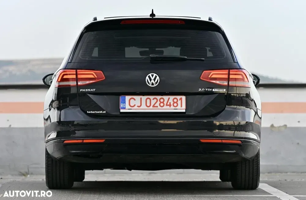 Volkswagen Passat 2.0 TDI DSG Trendline — imagine 6
