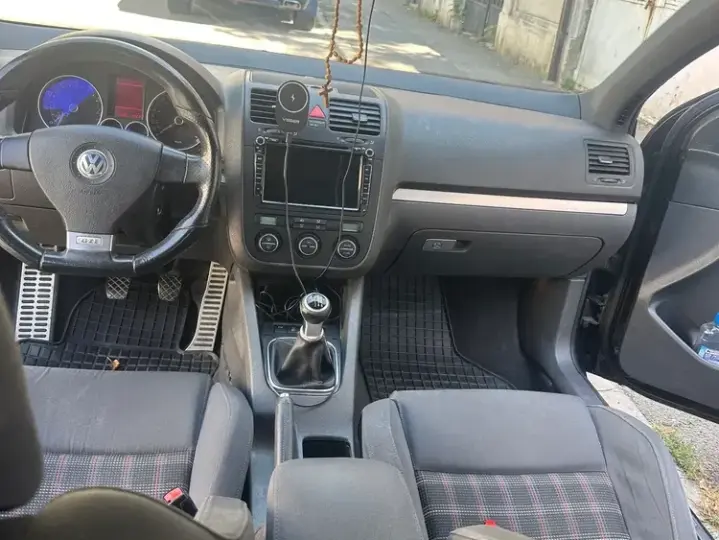Volkswagen Golf V
