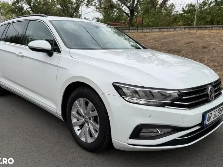 Volkswagen Passat B8 2.0 TDI DSG Trendline