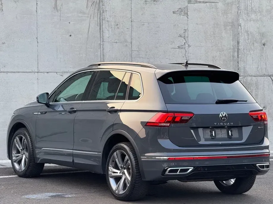 Volkswagen Tiguan II 2.0 TDI SCR 4MOTION DSG R-Line — imagine 4