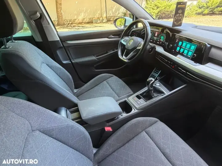 Volkswagen Golf VIII