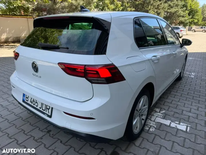 Volkswagen Golf VIII