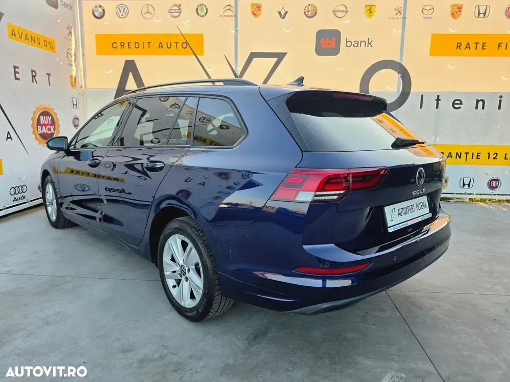 Volkswagen Golf VIII 2.0 TDI 116CP Life — imagine 4