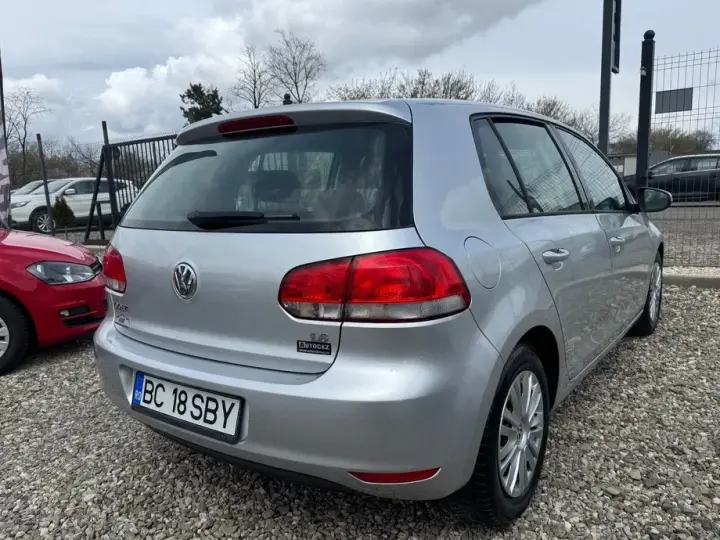 Volkswagen Golf 1.6 Highline