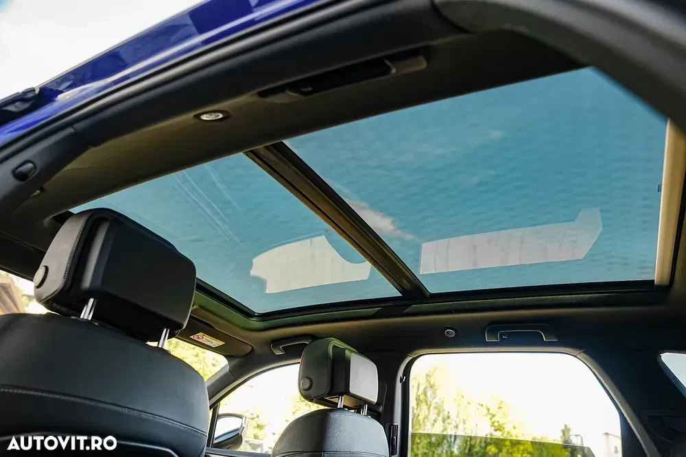 Volkswagen Touareg TFSI e plug in hybrid — imagine 3