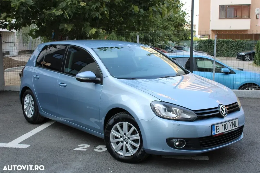 Volkswagen Golf VI 1.6 TDI BlueMotion Technology DPF Highline — imagine 2