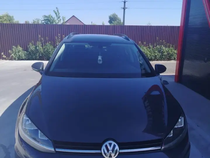 Volkswagen Golf VII