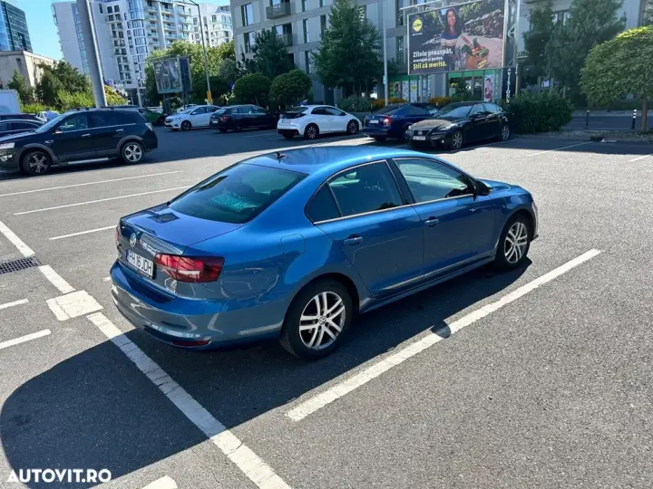Volkswagen Jetta A6 2.0 TDI Comfortline