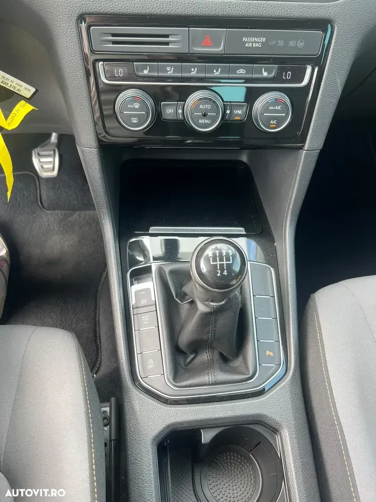 Volkswagen Golf Sportsvan — imagine 2