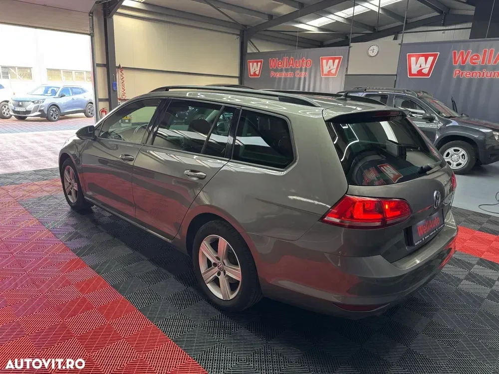 Volkswagen Golf — imagine 6