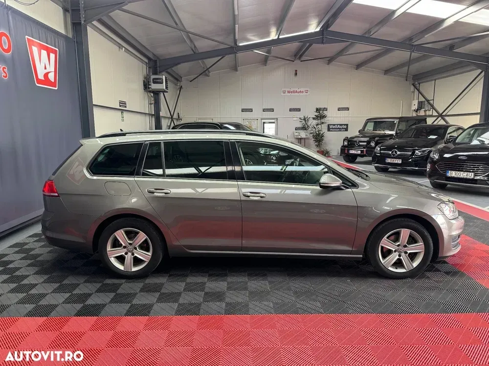 Volkswagen Golf — imagine 4