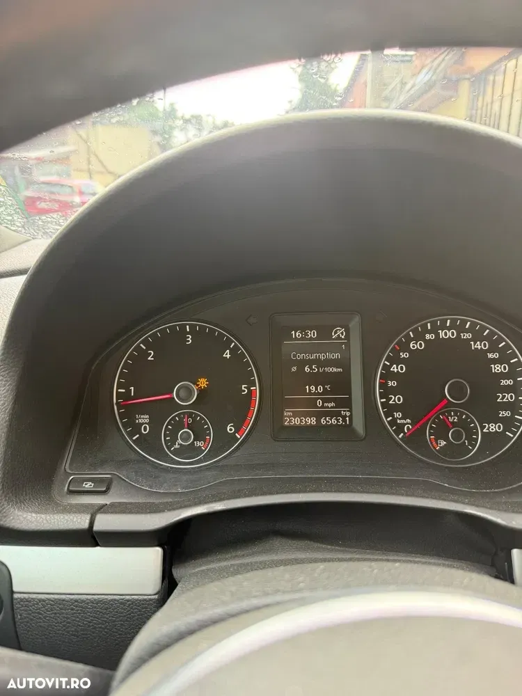 Volkswagen Scirocco 2.0 TDI DPF — imagine 3