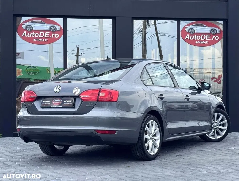 Volkswagen Jetta A6 — imagine 4