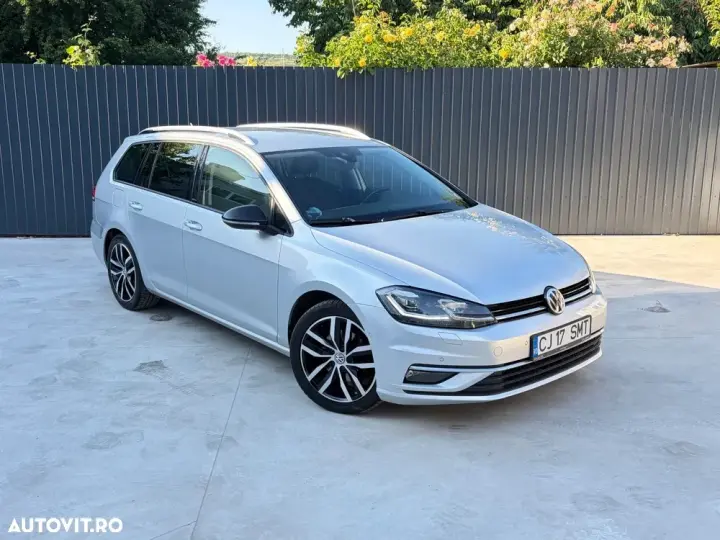 Volkswagen Golf VII 2.0 TDI SCR DSG IQ.DRIVE