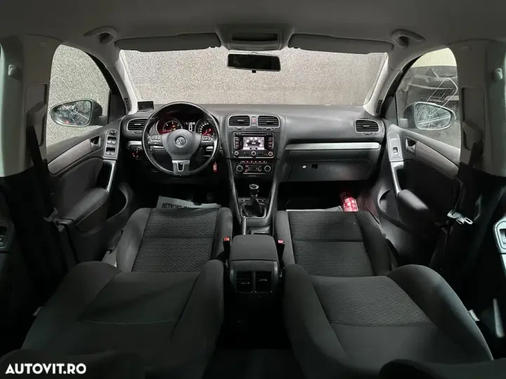 Volkswagen Golf VI 1.6 TDI DPF Style