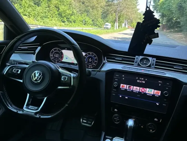 Volkswagen Arteon 2.0 TDI DSG R-Line