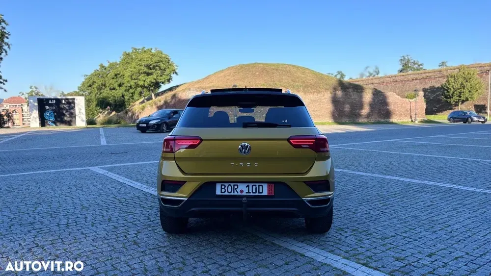 Volkswagen T-Roc 1.5 TSI DSG Sport — imagine 4