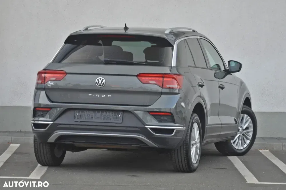 Volkswagen T-Roc — imagine 3