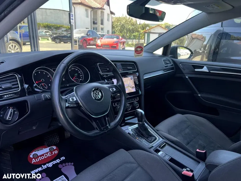 Volkswagen Golf VIII — imagine 5