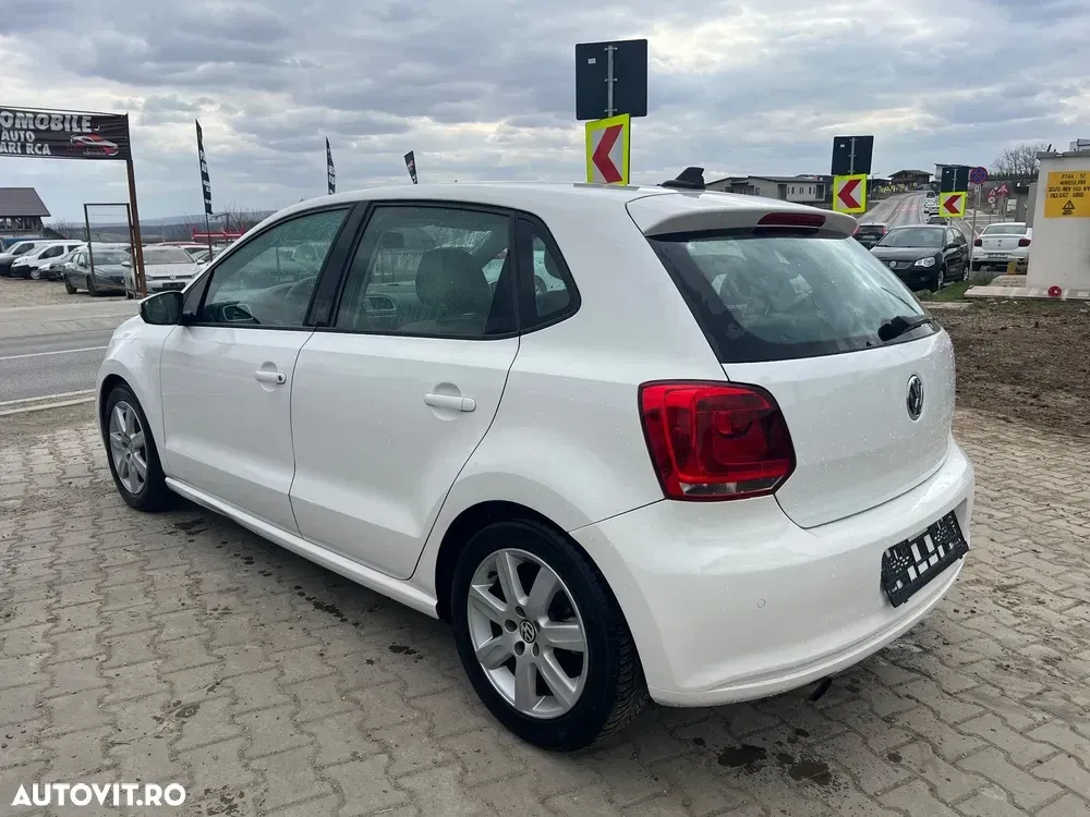 Volkswagen Polo V 1.6 TDI DSG Highline — imagine 3