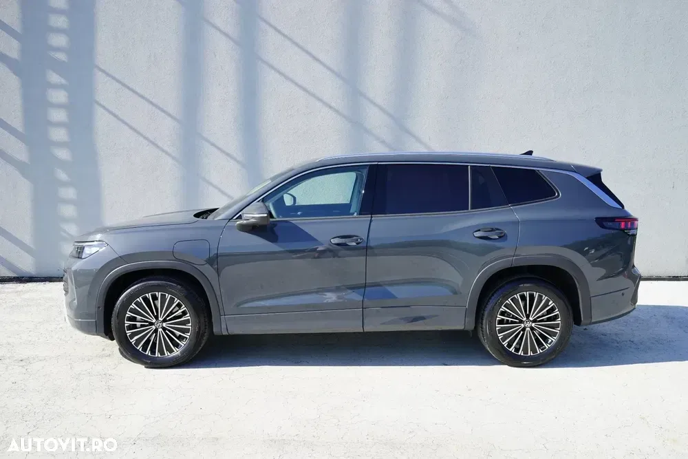 Volkswagen Tayron 1.5 TSI DSG PHEV Life — imagine 2