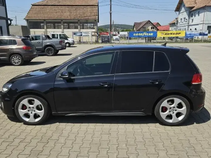Volkswagen Golf VI