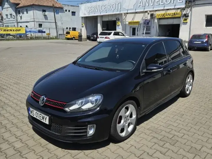 Volkswagen Golf VI