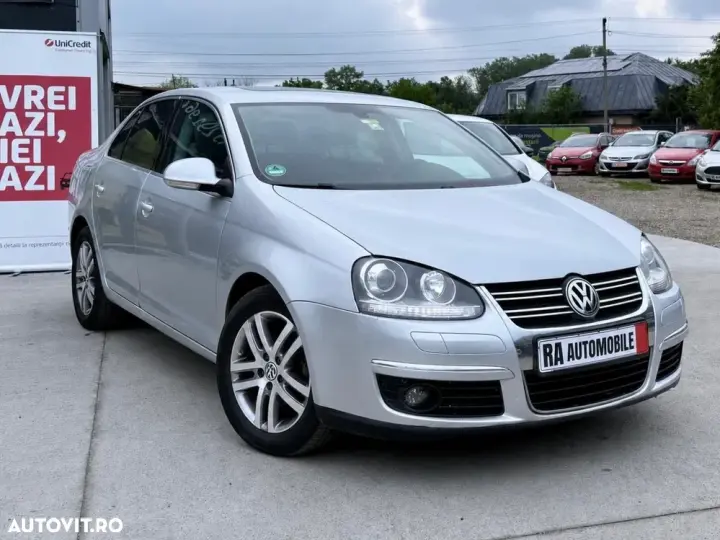 Volkswagen Jetta A5 2.0 TDI DPF Highline