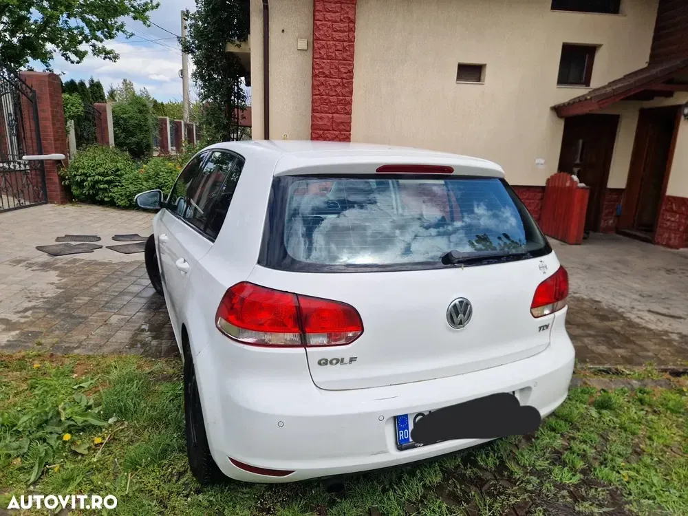 Volkswagen Golf VI 1.6 TDI DPF Trendline — imagine 3