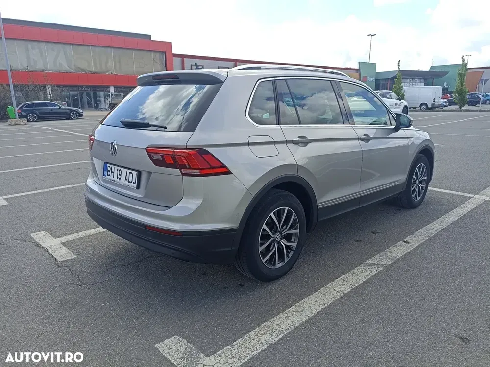 Volkswagen Tiguan 2.0 TDI SCR DSG Comfortline — imagine 5