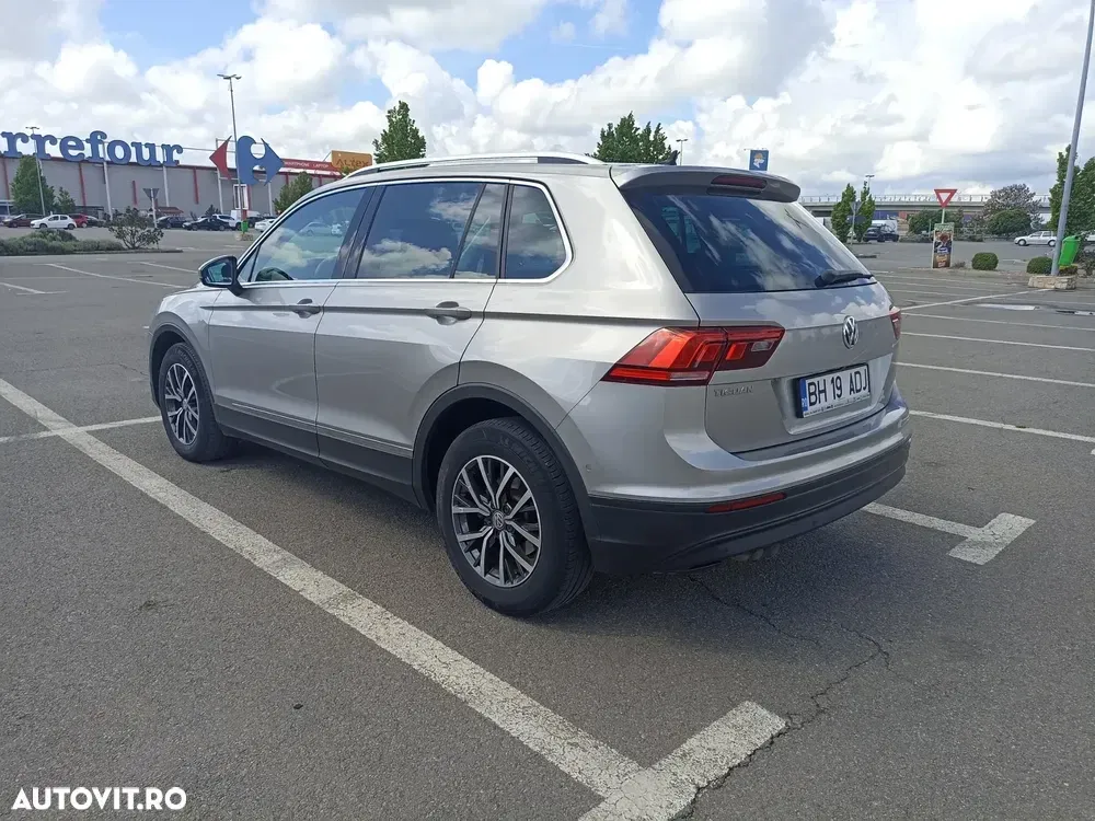 Volkswagen Tiguan 2.0 TDI SCR DSG Comfortline — imagine 3