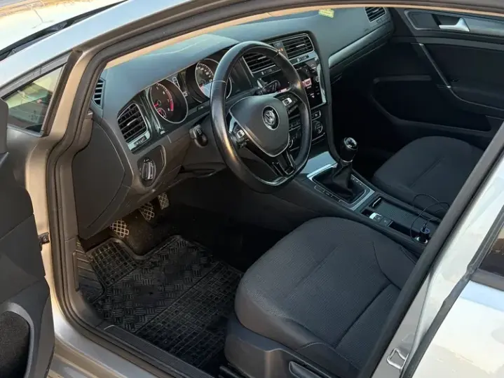 Volkswagen Golf VII 1.0 TSI Comfortline