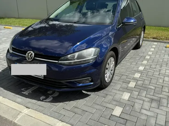 Volkswagen Golf VII