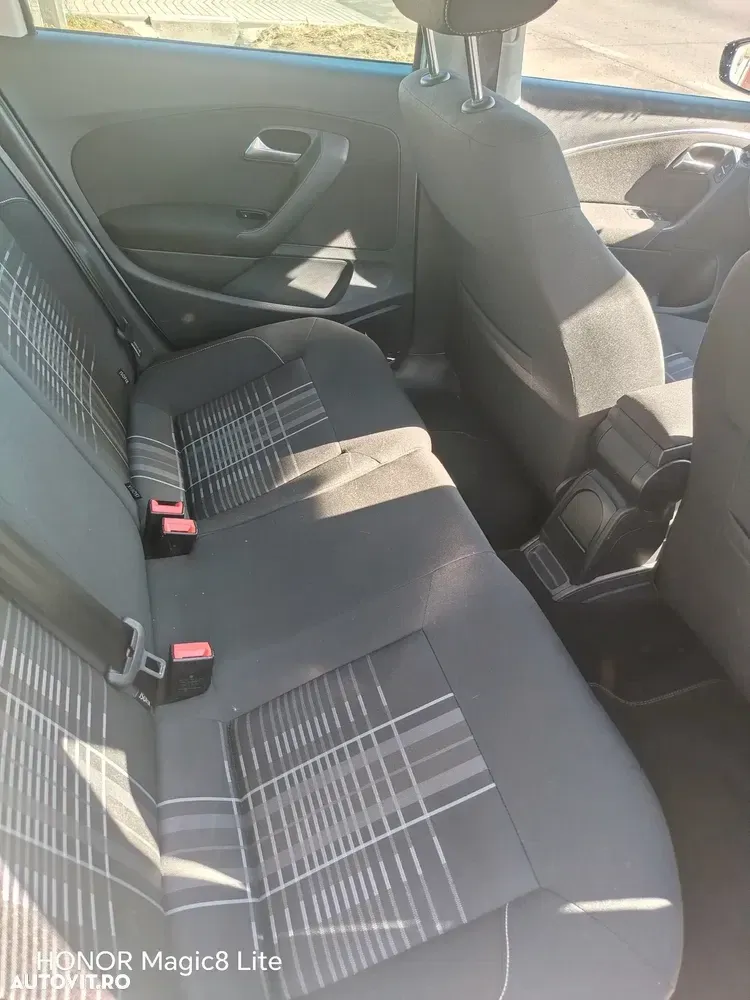 Volkswagen Polo 1.0 Blue Motion Technology Lounge — imagine 6