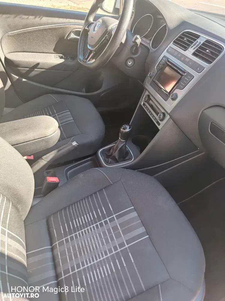 Volkswagen Polo 1.0 Blue Motion Technology Lounge — imagine 5
